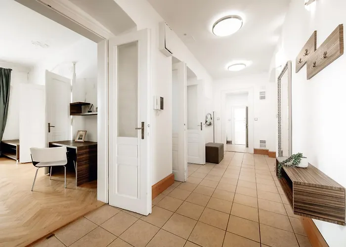 Heritage Haven Charming 3br Center Apartmán