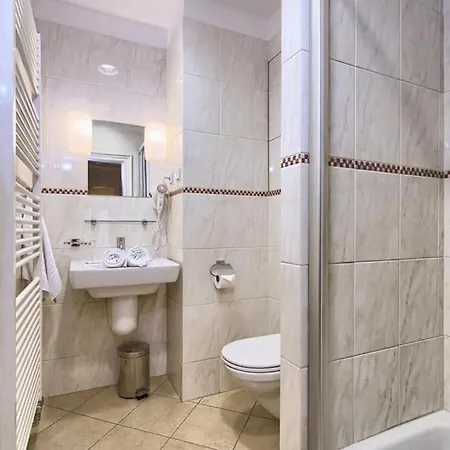 Heritage Haven Charming 3br Center Apartment Prague