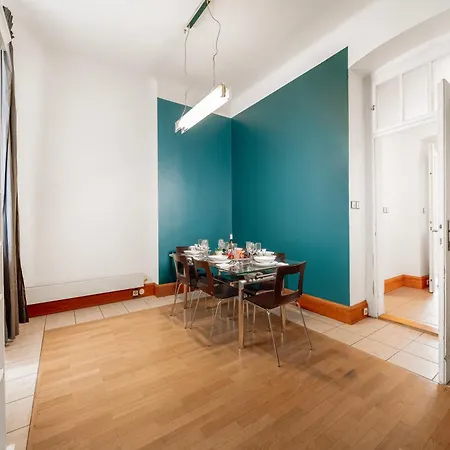 Apartment Heritage Haven Charming 3br Center