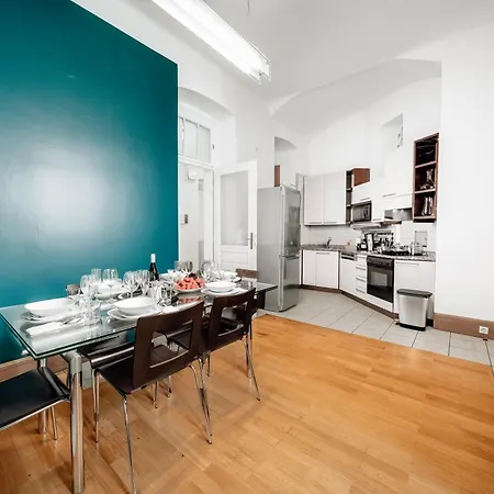 Heritage Haven Charming 3br Center Apartment Prague